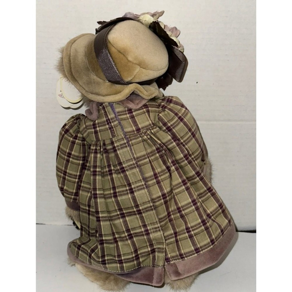 Limited Edition- Bearington Bear Knitter & Pearl Brown Beige Off White with tags - Picture 2 of 9